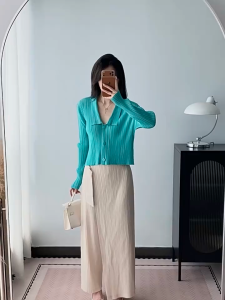 KESHAGYI Miyake Style Pleated Jacket Womens 2026 New Thin Lapel 3 Buttons Commute Versatile Short Shirt Top