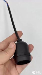 ขั้วหลอดไฟ E27 ขั้วยางกันน้ำ 3 ประมาณ 220V