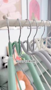 Anti-slip No-marks Clothing Protective Shoulder-friendly Rainbow Series Wide-shoulder Hangers