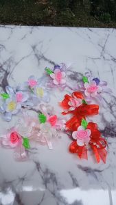 50 PCS 25 PCS BUNGA SEMAT DADA / BUNGA HIASAN BAJU BANDO SUDAH INCLUTE PENITI