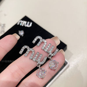 Elegant Princess Letter Diamond Embedded Earrings Fashionable Spring Summer Lightweight Luxury Feel Womens Jewelry Accessories