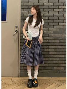 Bộ đồ hai mảnh nữ BINKAFENNY tay ngắn váy kẻ caro