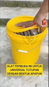 Alat Pembuka Cat Kaleng & Can Opener Portable Serbaguna
