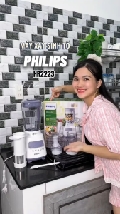 Máy xay sinh tố Philips HR2223/00 - Công suất 700W 5 Tốc độ xay 3 Cối tiện dụng - Hàng chính hãng