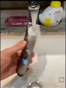 【การจัดส่งในพื้นที่】เครื่องตัดผม FC-20 กันน้ำแบบเต็มตัว ชาร์จ USB เครื่องตัดผมไฟฟ้า เครื่องโกนหนวดไฟฟ้า ร้านตัดผมมืออาชีพ ร้านตัดผมเฉพาะ