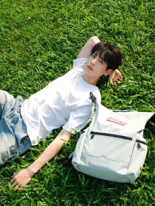 White Pure Cotton Short Sleeve Mens T-Shirt Summer Sun Clean Boys Fashion High Street Half Sleeve Shoulder Appropriate round Neck