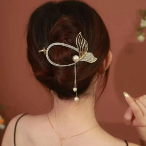 Korean Fashion Metal Tassel Fish Tail Twist Hairpin Hair Accessories Female Hair Clip