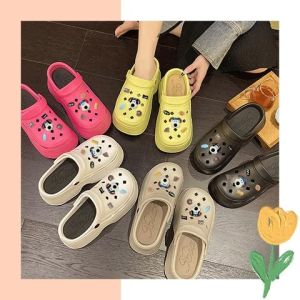 DMshoes  กระแสมาแรง รองเท้าแตะหัวโตเสริมส้น เสริมส้นสูง 3 นิ้ว วัสดุุยางน้ำหนักเบาพื้นซอร์ฟแยกนิ่มใส่เดินสบายไม่หนักเท้า มี 5 สีให้เลือก แถมฟรีชุดตัวติดน้องหมา 1 ชุด