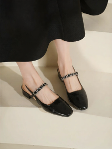 REEMOOR | Comfortable Square Toe Enclosed Front Mary Jane Sandal