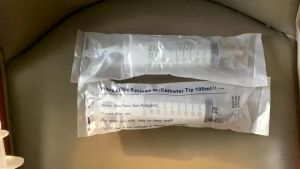 ไซริงค์พลาสติก 60-500ml ไซริงค์ใหญ่ กระบอกฉีดยา แถมสายต่อ สําหรับให้อาหารสัตว์เลี้ยง สุนัข แมว นกแก้ว