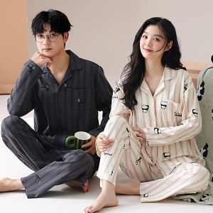 Bộ đồ ngủ đôi MiiOW Cat Person làm bằng vải cotton in họa hình