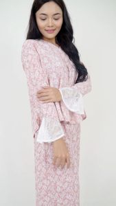 Forest x Hatta Dolmat Ladies Woven Floral Pattern Lace Flare Sleeve Baju Kurung | Baju Kurung Perempuan - 885065