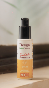 Deyga Tinted Sunscreen SPF50 PA+++ 50ml | Broad Spectrum UVA/UVB Protection | Lightweight Non-Greasy No White Cast | Daily Sun Care