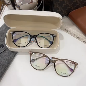 Chic Eyewear Fashion Presbyopic Glasses Anti-Radiation Specs for Men Women High-Definition Anti-Blue Graded Reading Glasses Metal Frame 0+100+150+200+250+300 Farsighted Eyeglasses