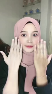 Body makeup cream 100g whitening cream BB Cream body Foundation Pemutih Badan krim tanpa solekan Full Body Facial Nude Makeup Concealer Three-in-One Moisturizing and Brightening Skin Oil-Control 身体素颜霜遮瑕身体霜