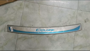 Chống trầy cốp ngoài Inox xe Lacetti NhậpCruze 2010-2019