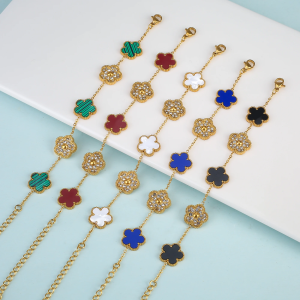 ฝังเพชรออกแบบใหม่ Plum Blossom พืชเดี่ยวด้านสร้อยข้อมือสแตนเลสคุณภาพสูงผู้หญิง Clover