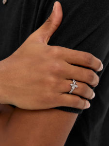 STK Small Town Kid | Vintage High-end Cross Zircon Ring