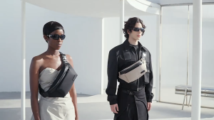 Tas Crossbody Light ARCTIC HUNTER XB00837: Tas Selempang 9.7 Inch yang Fashion & Praktis