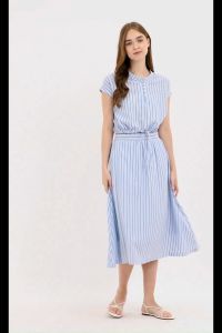 Chic and Casual Two-pieces Buttoned Placket Tie Hem Top and Gathered Waistband Skirt