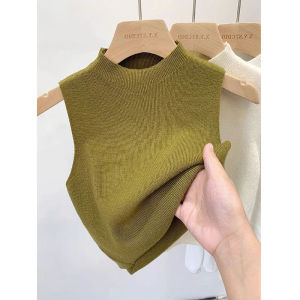 Fitted Sleeveless T-Shirt