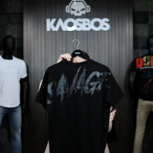 KAOSBOS.ID - Kaos Distro Pria Cowok Hitam dan Putih Savage #3
