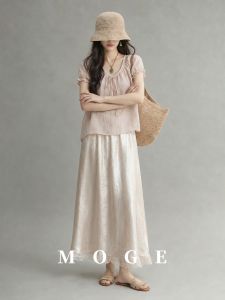 Gentle Style Solid Color Tie Puff Sleeve Short Sleeve Blouse Skirt Set