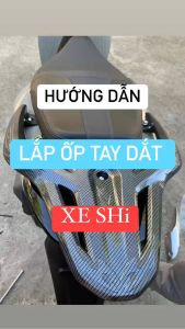 Ốp Tay Dắt Shi (Ốp cảng sau/ Ốp cản sau) Cacbon và Xi Xe Honda SHi 2020-2023– Thuận Tiện Để Đồ- Chính hãng Artistar