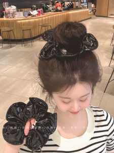 Elegant Floral Embossed Leather Hair Ties for Women Shiny Surface Large Bow Hair Bands Stylish Hair Bands Non-Mall Same