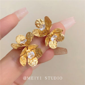 Elegant French Vintage Earrings with Embedded Zircon Flowers 3D High-End Small Crowd Fairy Tale Style Alloy Ear Studs for Women