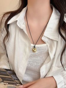 Zana Black Rope Gold Bean Necklace Womens Spring Summer Simple Clavicle Chain 2025 New Versatile Hoodie Chain Fashion Jewelry