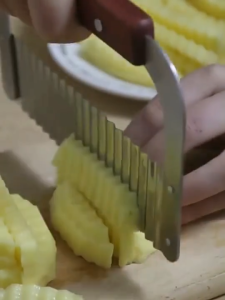 【Stainless Steel】French Fries Wave Knife Wooden Handle Potato Knife Cut Potato Shreds Wavy Slicer Knife