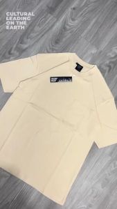 Kaos Polos V1 Pria & Wanita Distro Terbaru Bahan Cotton Combed 24s