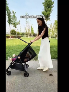 Baby four-wheeled stroller ultra-light and simple can sit or lie down can be folded with parasol baby umbrella stroller