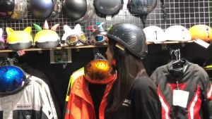 Mũ bảo hiểm 1/2 dáng ngựa Carbon- mũ bảo hiểm thể thao dáng đua ngựa