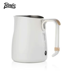 BINCOO Coffee Latte Cup Coffee Milk Pot Sea Carving Vat Nozzle Design Stainless Steel Italian Coffee Utensils 600ML