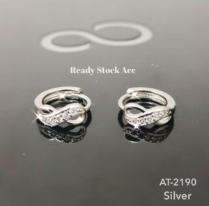 Anting Clip Motif 8 Titanium Silver Perhiasan Fashion Trendy Masakini Dan Terlaris