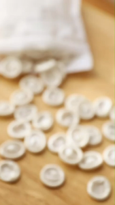 200PCS Powder-Free Disposable Finger Cots Latex Finger Protector Gloves Cover for Multi-Use Beauty Nail Art Tattoo Pet Care Anti-Static Waterproof 手指套