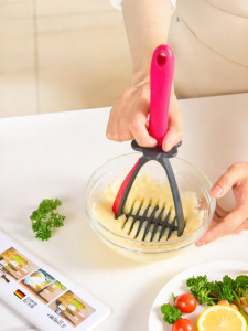 kochblume | Manual Masher Baby Food Press