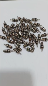 ไส้ศรแอร์ R134a สำหรับแอร์รถยนต์ ( 1 ชุด มี 10 ตัว) ศรแอร์รถยนต์ Valve Core R134a