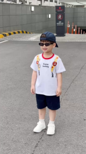 Set bộ tay ngắn bé trai áo cotton phối quần short da cá Happy Holiday 9tới 28kg BERNIE KIDS T1125B03