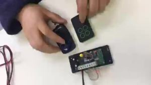 Máy Phát Đa Tần Cầm Tay 280-868 MHz Mã Cuộn 433 MHz Bộ Sao Chép Điều Khiển Từ Xa Cổng Nhà Để Xe Cho An Ninh Gia Đình