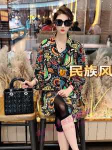 เสื้อเชิ้ตคอปกป้านแขนยาวไซส์ใหญ่สำหรับผู้หญิง ทรงหลวม สไตล์สตรีท แฟชั่นฤดูใบไม้ร่วง ลายดอกไม้ แขนยาว ปกโปโล เสื้อเชิ้ตผู้หญิง