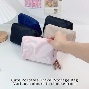 Tas Kosmetik Nylon Waterproof - Pouch Make Up Portable Tahan Air Ringan & Anti Bocor - Cosmetic Bag Travel Organizer - CS081