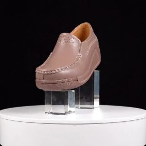 LUOXIWEI Women Wedges Shoes Solid Color Genuine Leather Casual Shoes Loafers Slip on Ladies Platform Shoes 2668