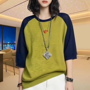 เสื้อสเวตเตอร์คอตั้งแขนสั้นผู้หญิง ทรงหลวม แขนกุด แขนยาว 9 นิ้ว ปกติ ฤดูร้อน 2025 เสื้อสเวตเตอร์คอตั้งสีบล็อก แฟชั่น