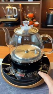Ấm Siêu Tốc Thủy Tinh Đế Tròn Tự Động Bơm Nước Đun Sôi Pha Trà Tại Bàn