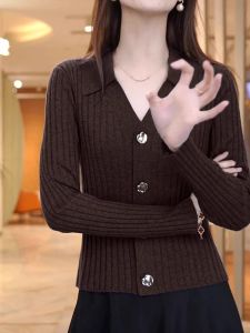 เสื้อคาร์ดิแกนถักขนสัตว์สีแดงสำหรับผู้หญิง ทรงหลวม ทรงสั้น เสื้อคลุมกันหนาว แฟชั่นฤดูใบไม้ผลิและฤดูใบไม้ร่วง เสื้อคลุมกันหนาว