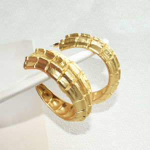 Vintage Ethnic Gold-plated Metal Alloy Hoop Earrings For Women Jewelry Fashion Personality Statement Accessory