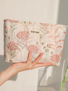 2025 New Large Capacity Portable Makeup Bag Cosmetic Storage Organizer Lipstick Wash Bag  Minimalist Style Fabric Handbag